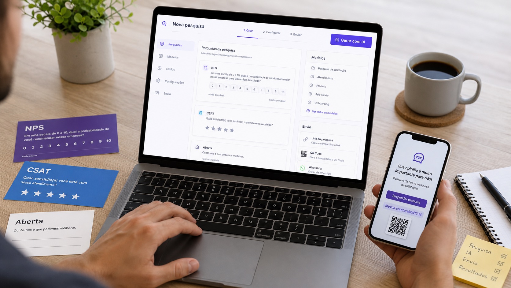 Notebook com plataforma Loyvox criando pesquisa de satisfação com IA, cartões de NPS e celular com QR Code